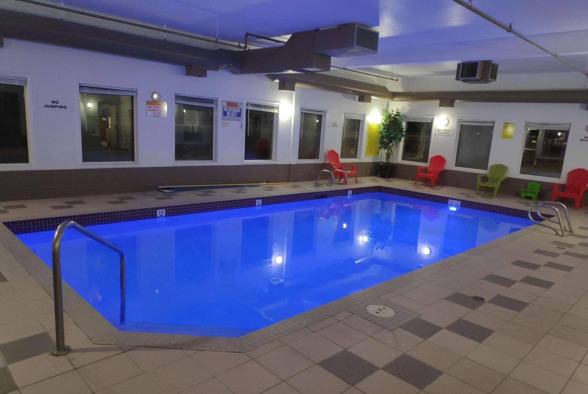 Super 8 By Wyndham Hotel Hinton