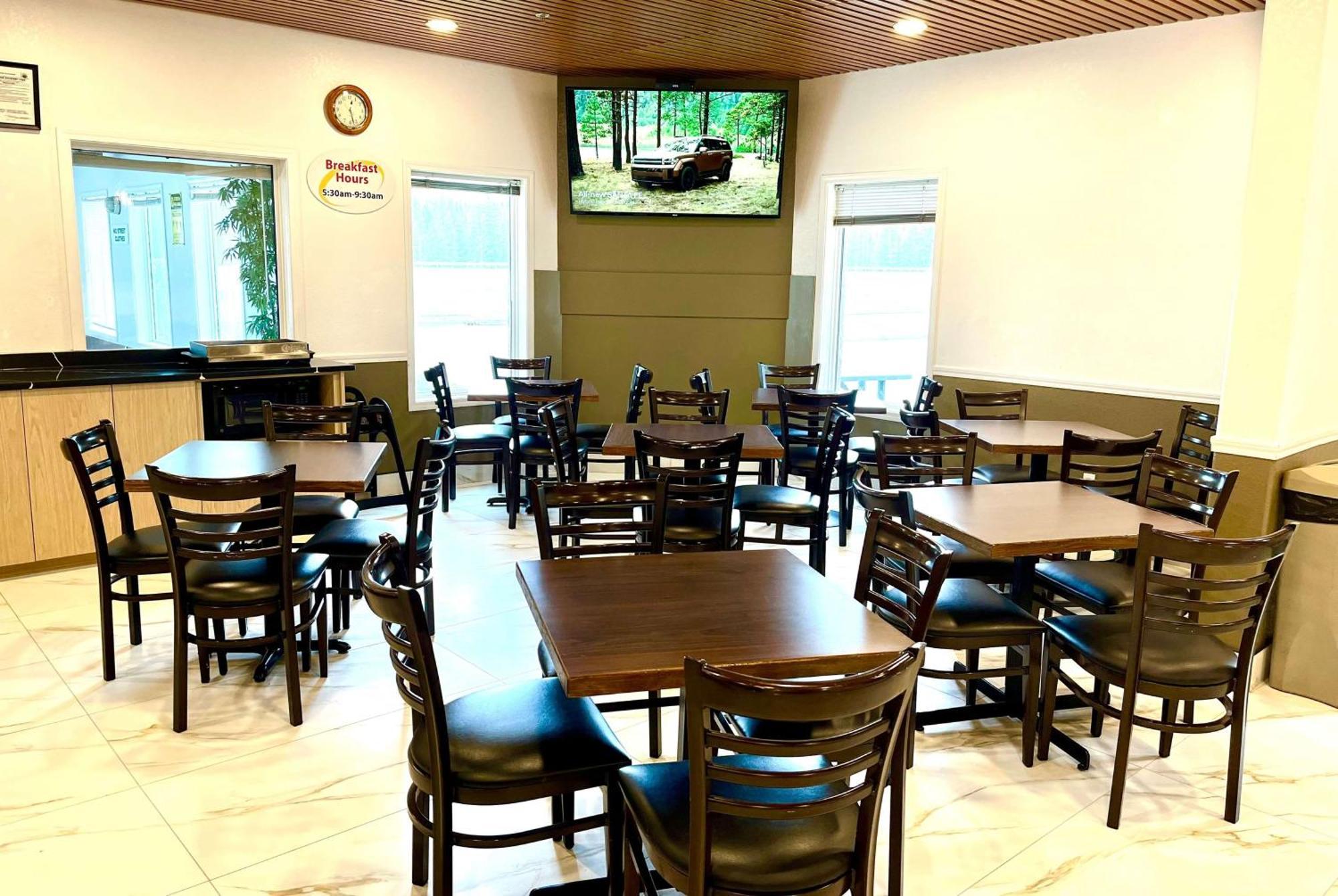 Super 8 By Wyndham 3* Hinton